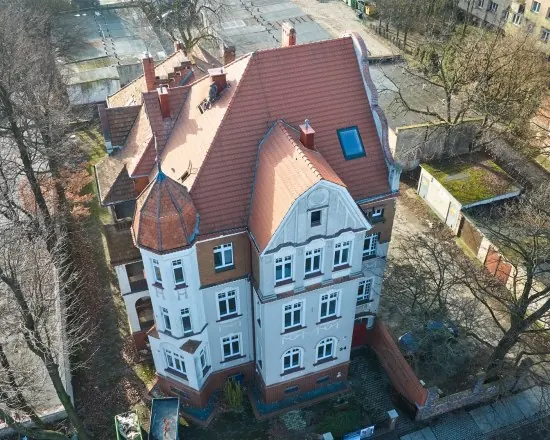 Haus, Legnica, Tarninów